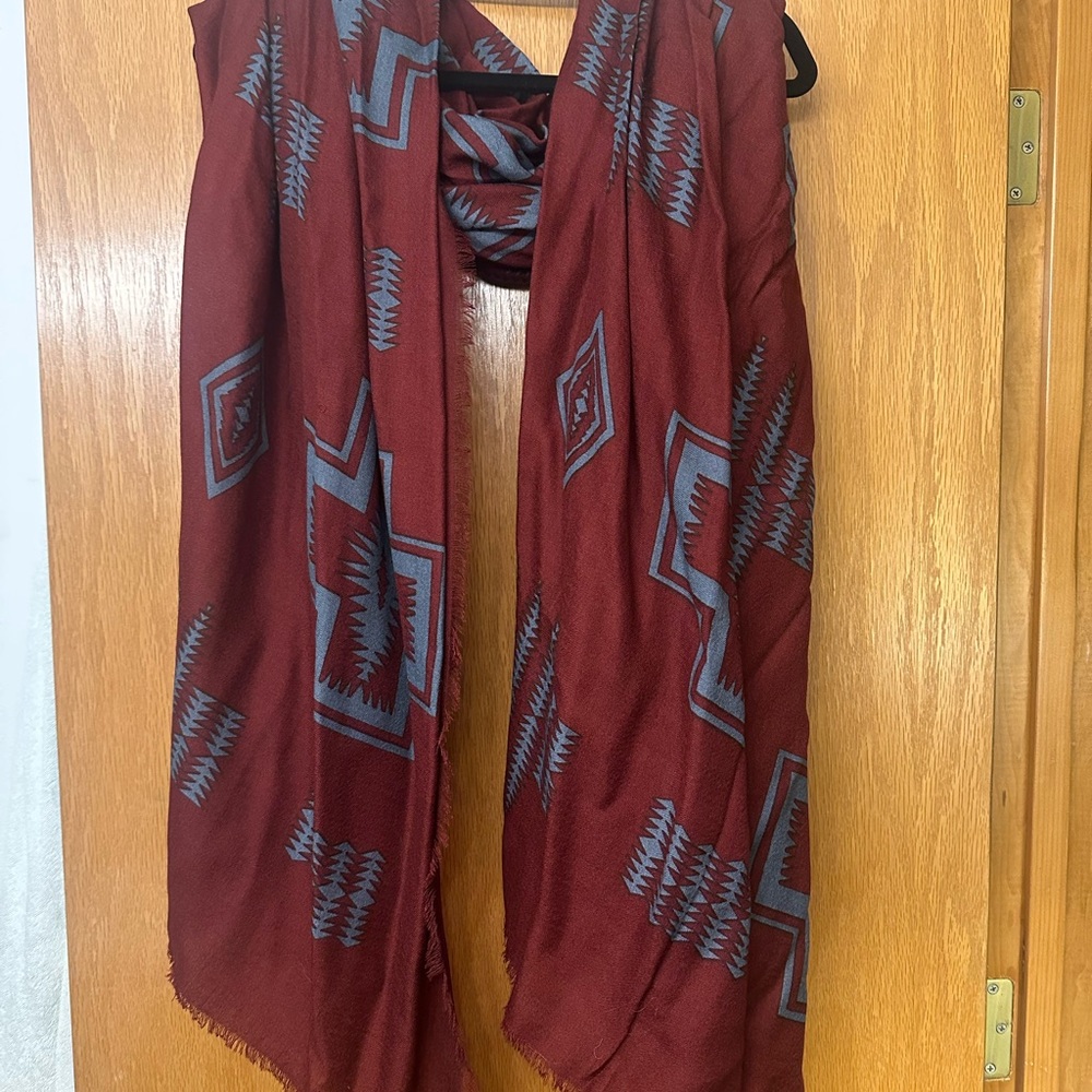 Pendleton Maroon & Slate Blue Tribal Pattern Scarf